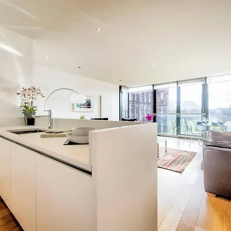 Altido Luxury Quartermile Apart شقة *