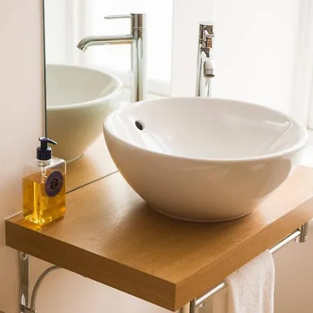 Altido Ultra Luxury Quartermile *
