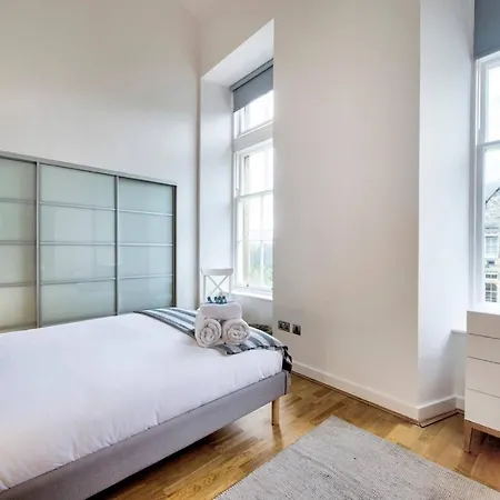 Altido Ultra Luxury Quartermile Apartment *