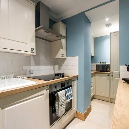 Cool Stockbridge Apartmnt