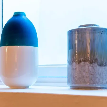 Cool Stockbridge Apartmnt شقة