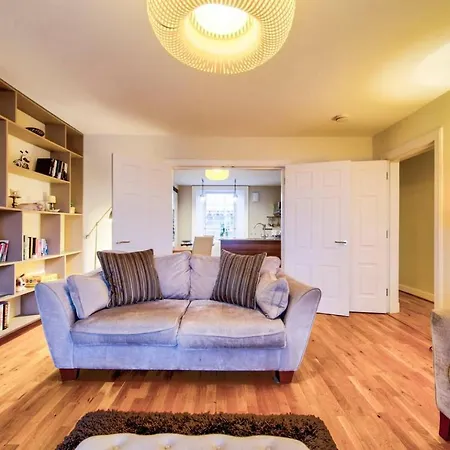 City Centre Penthouse *