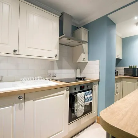 Cool Stockbridge Apartmnt شقة