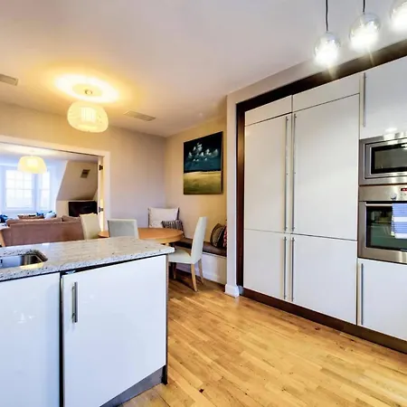 City Centre Penthouse Apartment