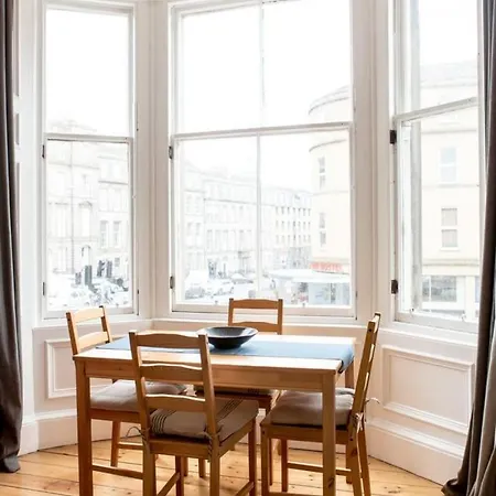 Spacious City Centre 3bed Apartment