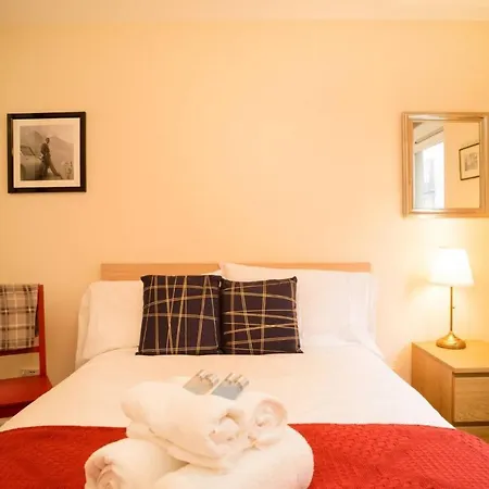 Altido Lovely For 4 With Free Parking Appartement *