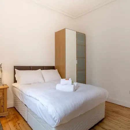 Apartment Spacious City Centre 3bed Edinburgh