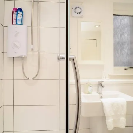 Altido Lovely For 4 With Free Parking * Edinburgh