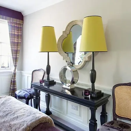 Joivy Charming Nest For Two With Castle View * EDI