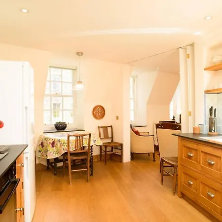 Holiday home Historic Mews House In The New Town Edinburgh
