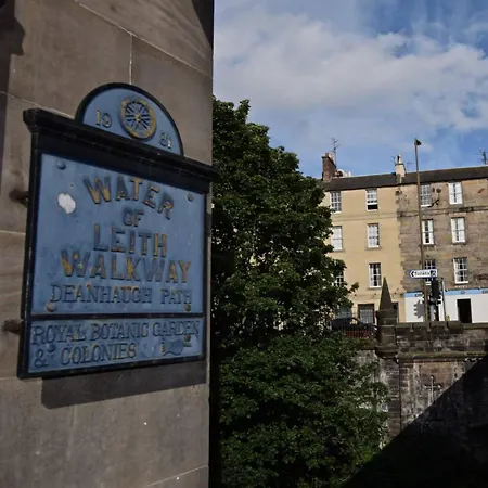 Joivy Spacious In New Town Prime Location * Edinburgh