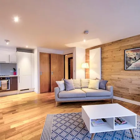Altido Stylish And Spacious 1bed Home, Short Walk From The Center Apartamento *