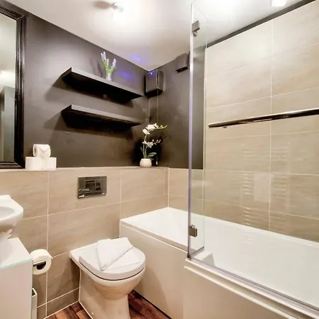 Altido Stylish And Spacious 1bed Home, Short Walk From The Center 爱丁堡