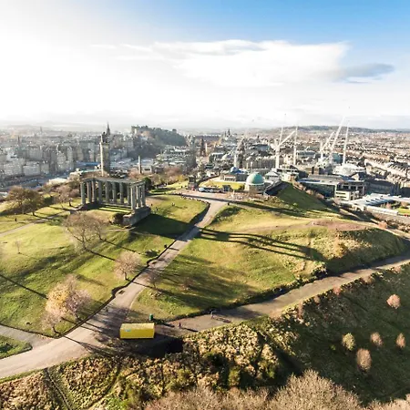 Amazing Carlton Terrace Apt With Garden Access Edinburgh