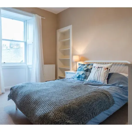 Daire Central, Modern And Well-equipped Edinburgh
