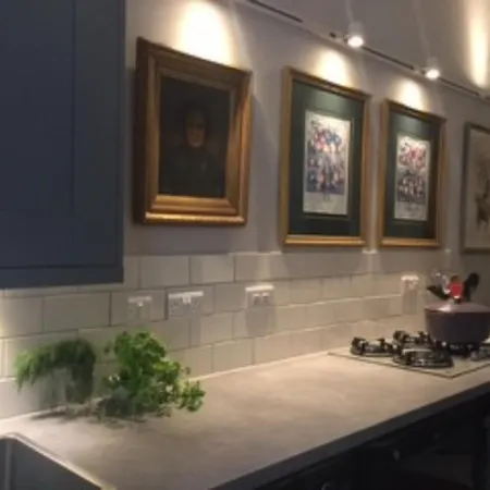شقة Elegant 2 Bedroom In City Centre *