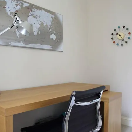 North Castle Street Flat With Views Over Daire Edinburgh