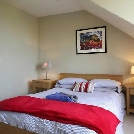 North Castle Street Flat With Views Over Daire