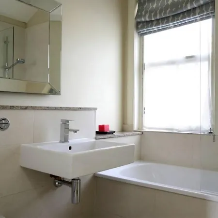 Daire North Castle Street Flat With Views Over *