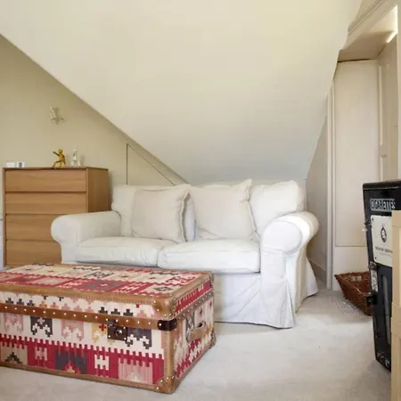 North Castle Street Flat With Views Over Daire *