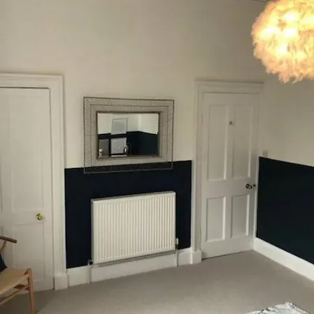 Central Luxury 3br Stockbridge Apartment Edinburgh