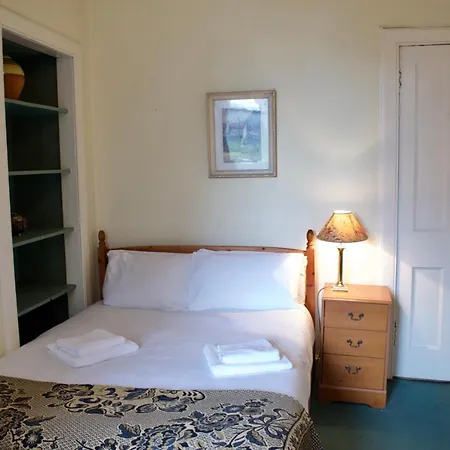 Daire Traditional 3 Bedroom In Bruntsfield *