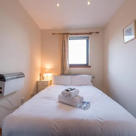 Comfortable City 2br Apt, Near Leith Daire