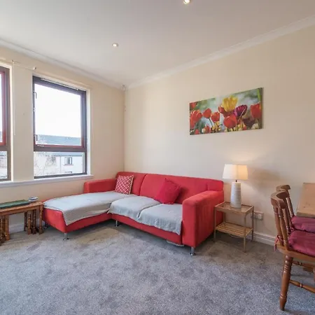 Comfortable City 2br Apt, Near Leith Edinburgh