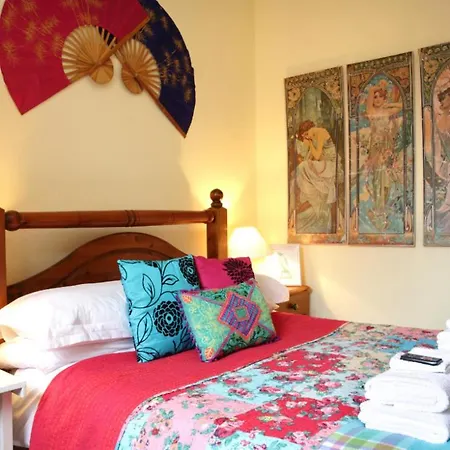 Artist's Flat Near Castle Διαμέρισμα Εδιμβούργο