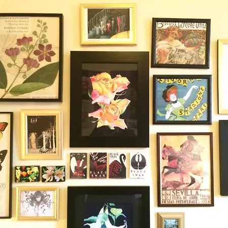 Artist's Flat Near Castle *