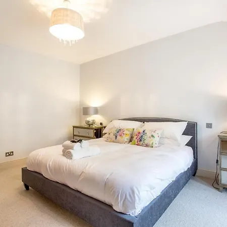 Apartment Northumberland Place - Gorgeous 3 Bed Mews House In Central *