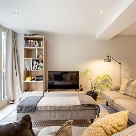 Northumberland Place - Gorgeous 3 Bed Mews House In Central * Edinburgh