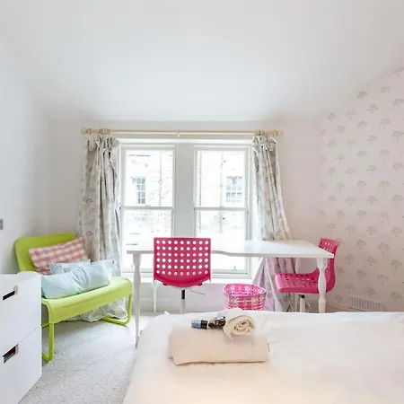 Apartment Northumberland Place - Gorgeous 3 Bed Mews House In Central *
