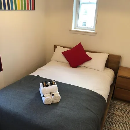 2 Bedroom In The Heart Of Old Town Apartment