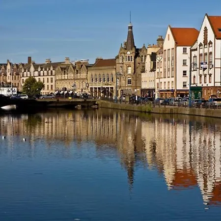 公寓 Bright Flat In The Heart Of Leith. Free Parking. 爱丁堡
