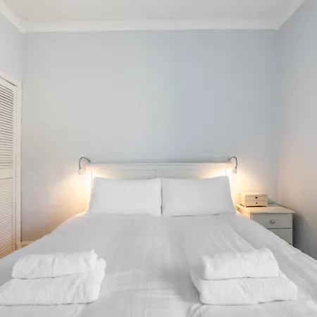 Bright Flat In The Heart Of Leith. Free Parking. 爱丁堡