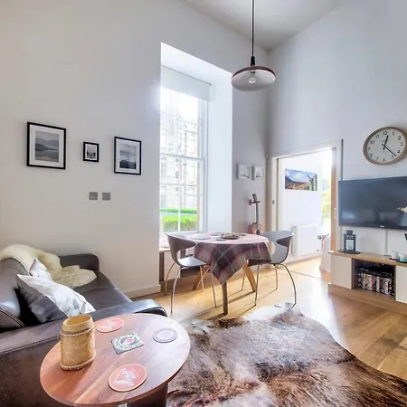 Appartement Ultra Stylish Simpson Loan Apt With Free Parking *