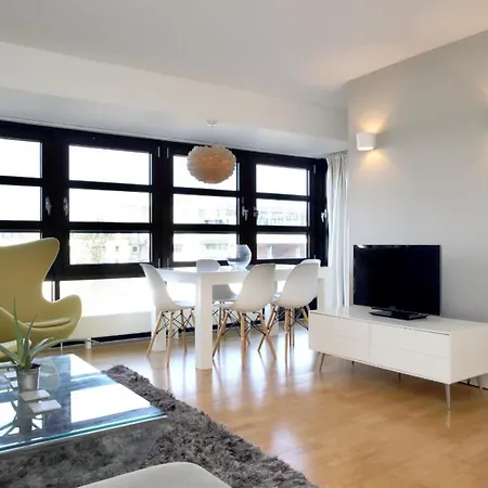 Apartment Modern River View Central *