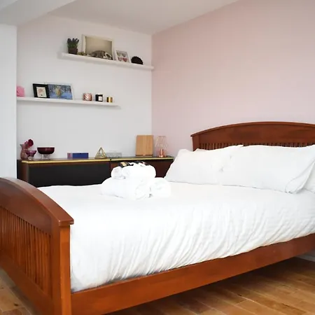 Chapel Lane - Charming Modern One Bed At The Shore! Edinburgh