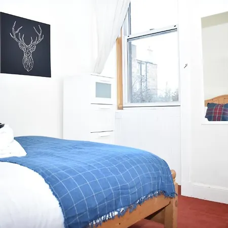 Spacious And Cosy One Bed In Leith!