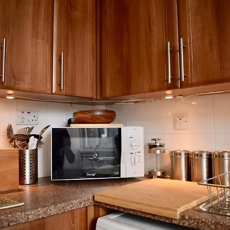 Apartment Assembly Street - Stylish 2 Bed Flat Near Shore With Free Parking Edinburgh
