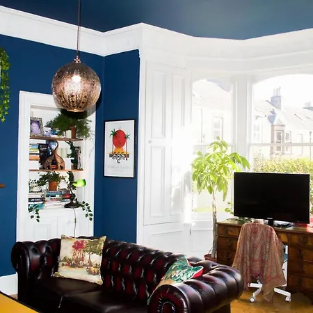 Bright Flat In With Private Garden * Edimburgo