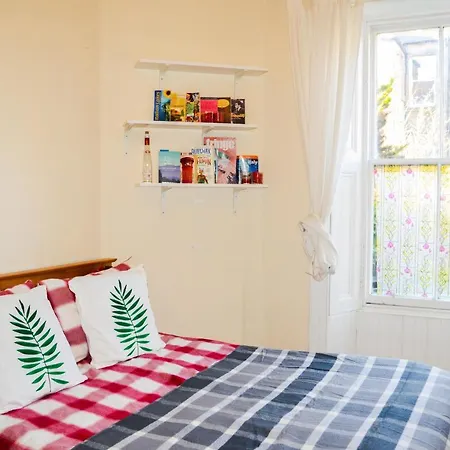 Appartamento Bright Flat In With Private Garden