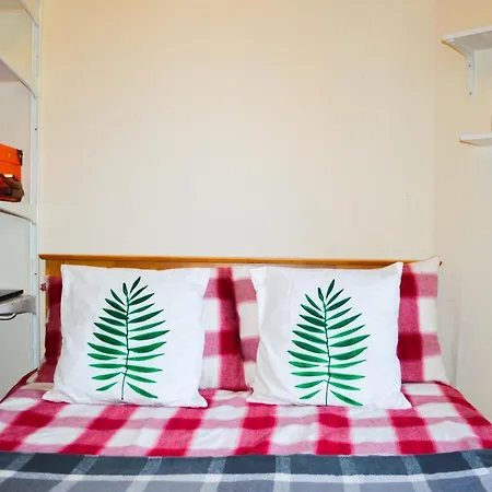 Bright Flat In With Private Garden Appartamento Edimburgo