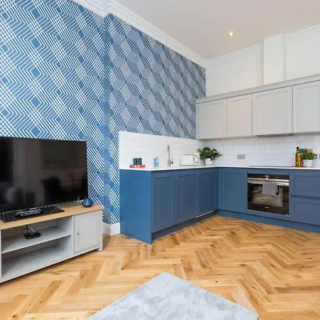 Luxury Renovated 1 Bed Nr St - Super Lägenhet *