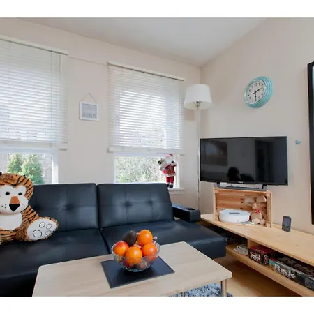 Bright And Quirky Flat In The Centre W/ Parking Διαμέρισμα *