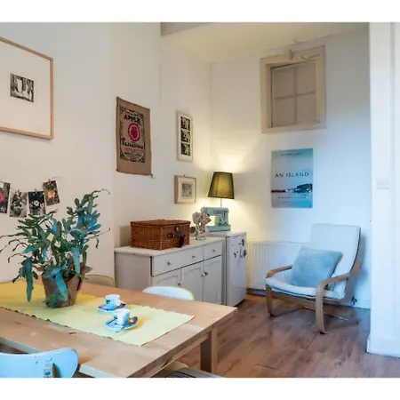 Traditional 2br Tenement In The ❤️ Of Leith Edinburgh