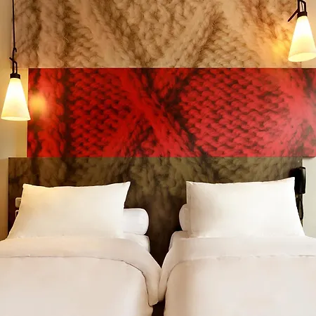 Hotel Ibis Centre Royal Mile 3*
