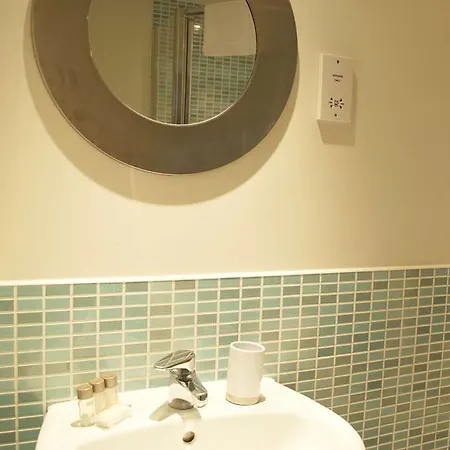 Dreamhouse Centre Hotell Edinburg