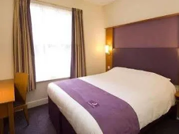 Premier A1 - Newcraighall 3* Edinburgh